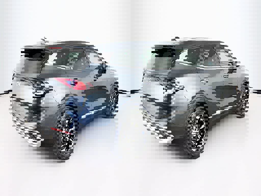 Used 2023 Kia Sportage EX image 5