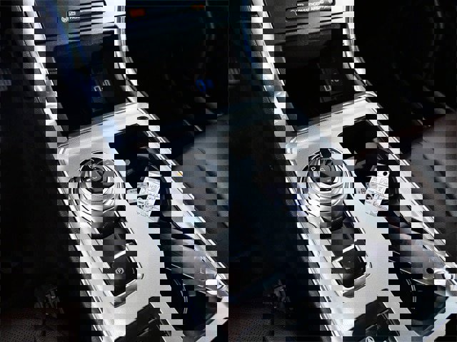 Certified 2022 Ford Edge Titanium w/ Equipment Group 301A image 17