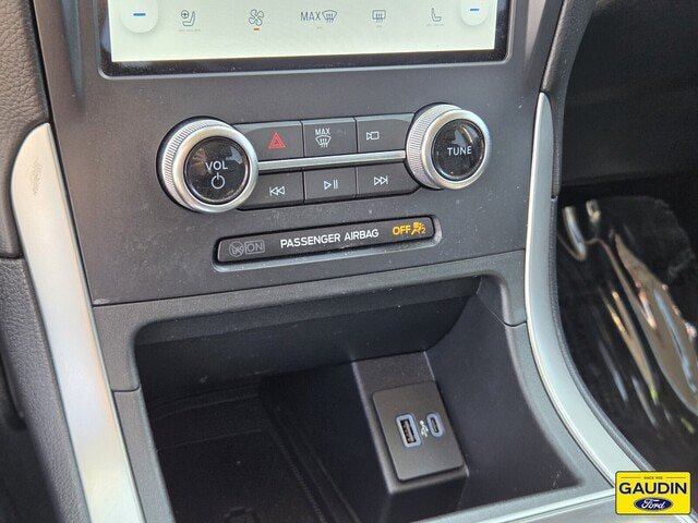 Certified 2024 Ford Edge SEL w/ Convenience Package AWD/4WD image 23