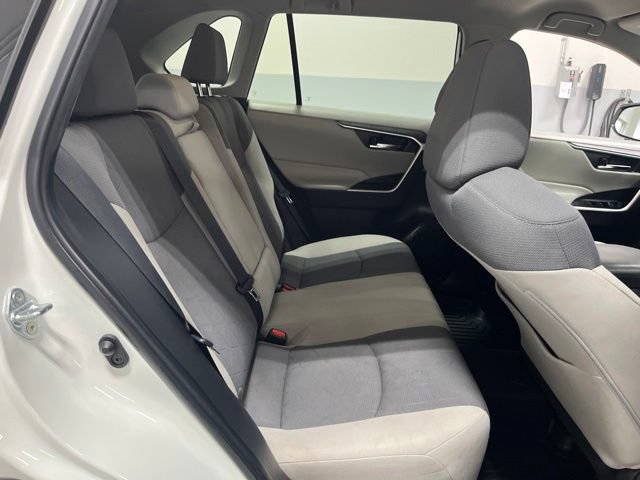 Used 2022 Toyota RAV4 XLE AWD/4WD image 38
