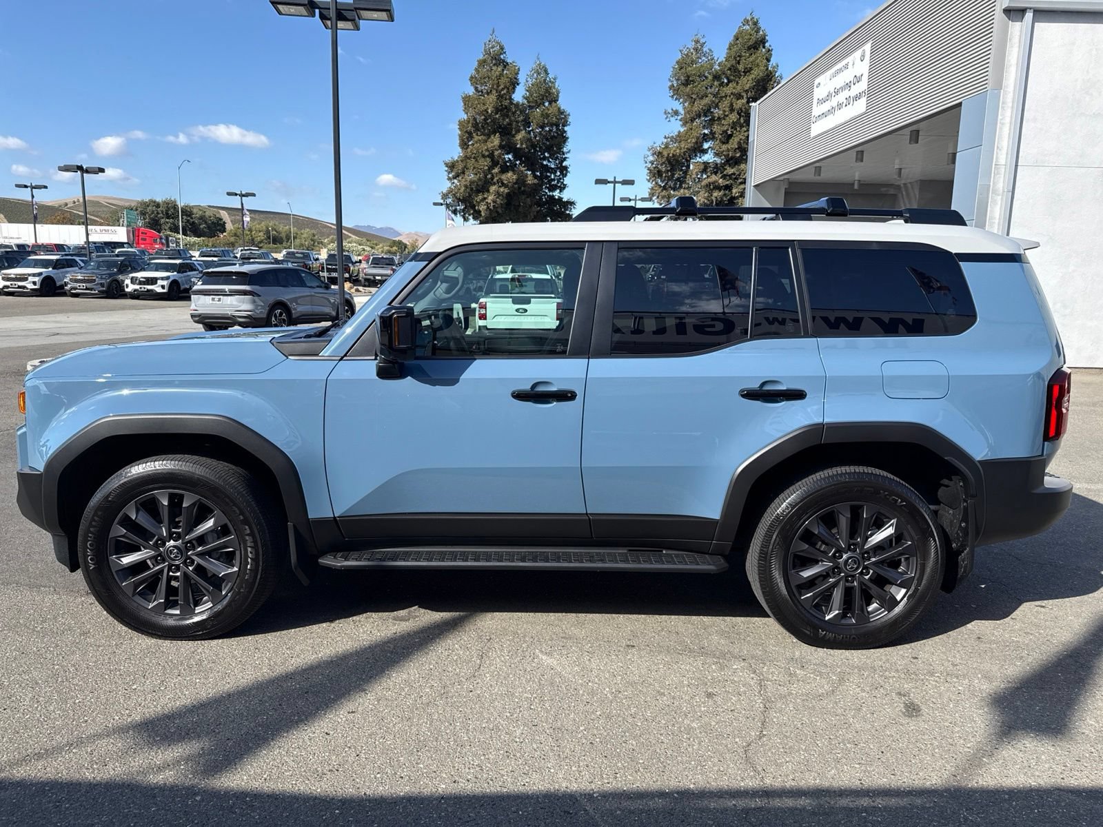 Used 2026 Toyota Land Cruiser w/ Premium Package AWD/4WD image 2