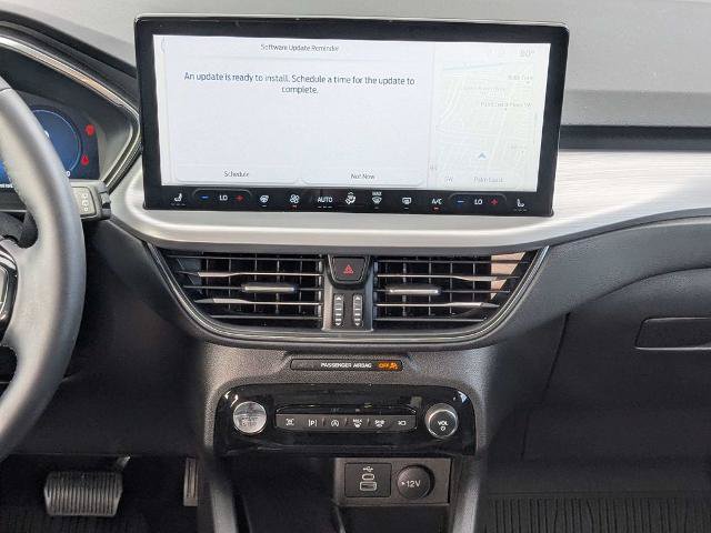 Certified 2024 Ford Escape Platinum AWD/4WD image 19