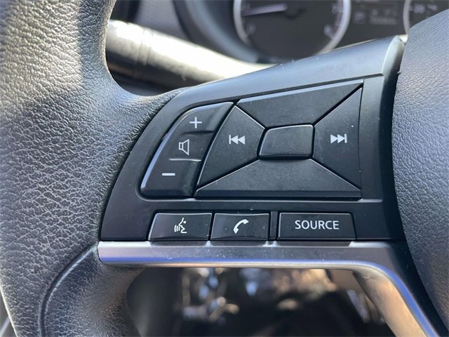 Used 2021 Nissan Kicks S image 17