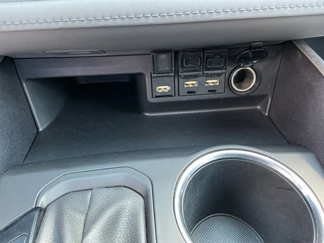 Used 2021 Toyota Highlander XLE AWD/4WD image 26