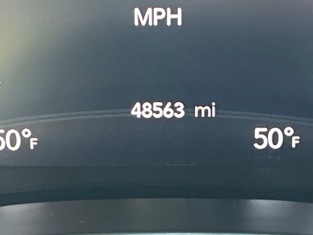 Used 2024 Chrysler Pacifica Touring-L image 24