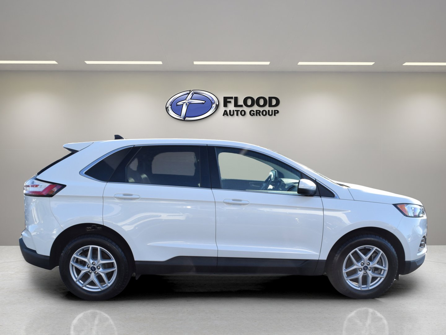 Certified 2022 Ford Edge SEL w/ Convenience Package image 3