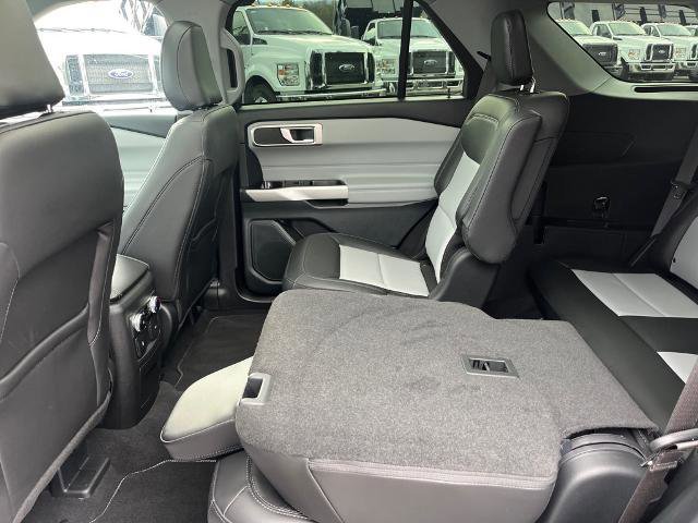 Certified 2023 Ford Explorer XLT w/ Equipment Group 202A image 18