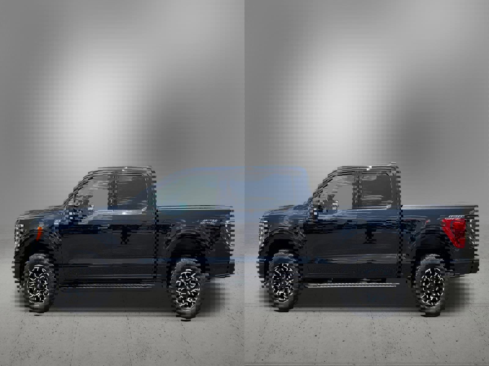 Certified 2022 Ford F150 XLT w/ Equipment Group 302A High image 2