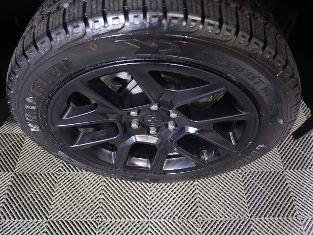 Used 2024 RAM 1500 Laramie AWD/4WD image 40