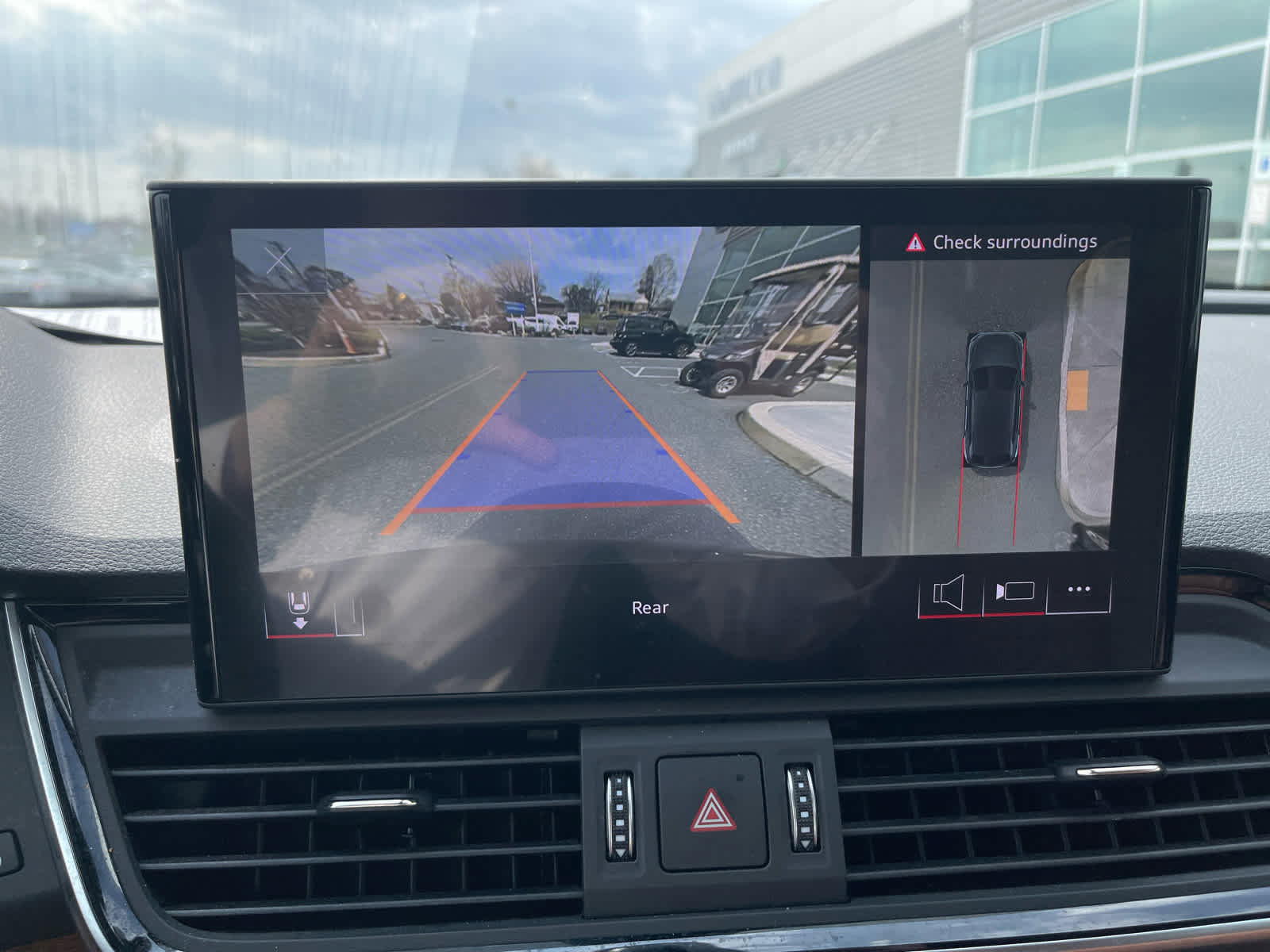 Used 2021 Audi Q5 Premium Plus w/ Premium Plus Package image 14