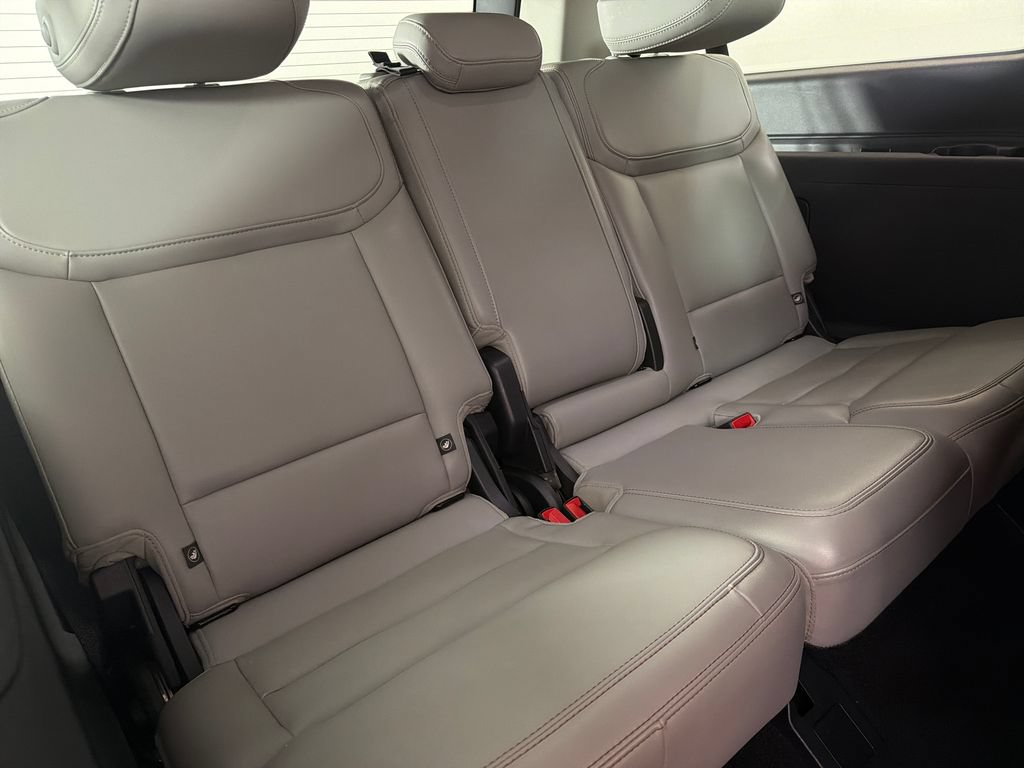 Certified 2025 Ford Expedition Max Active AWD/4WD image 22