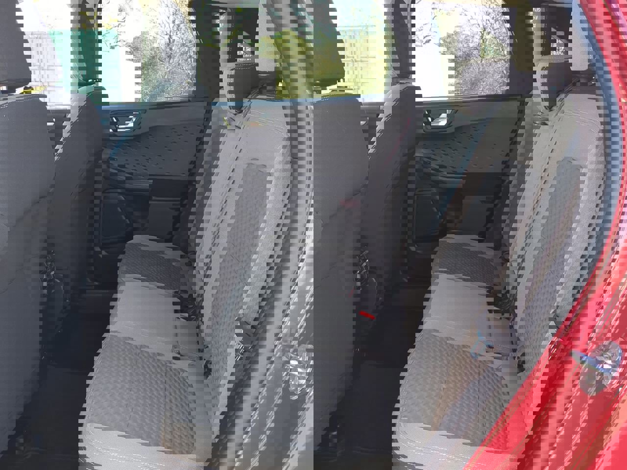 Certified 2020 Ford Escape SE image 12