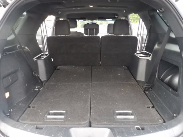 Certified 2019 Ford Explorer XLT w/ Equipment Group 201A FWD image 30
