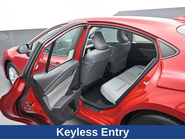 Used 2025 Toyota Camry LE FWD image 32
