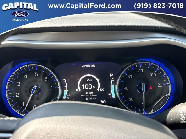 Used 2024 Chrysler Pacifica Touring-L FWD image 24