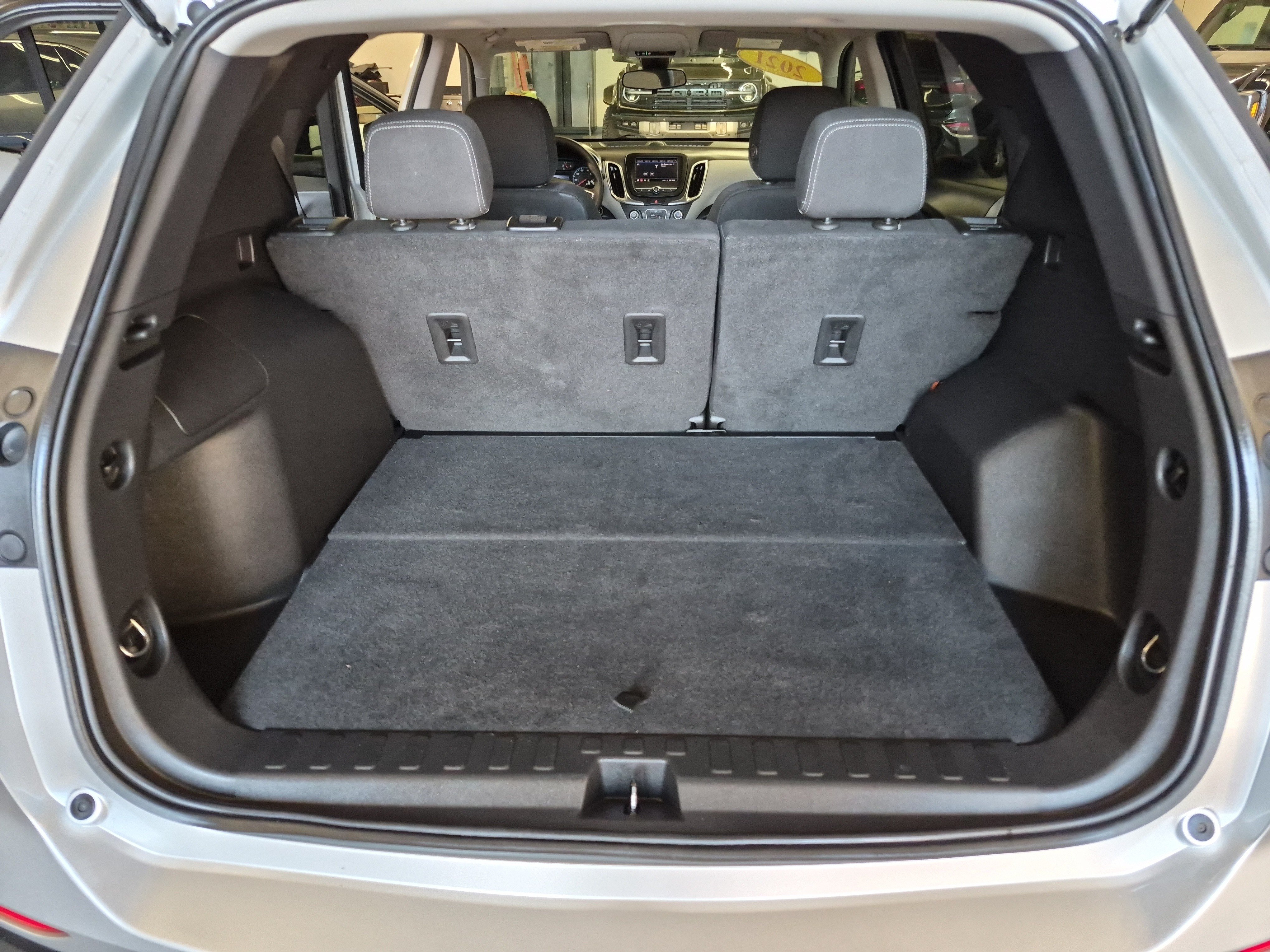 Used 2021 Chevrolet Equinox LS w/ LS Convenience Package FWD image 16