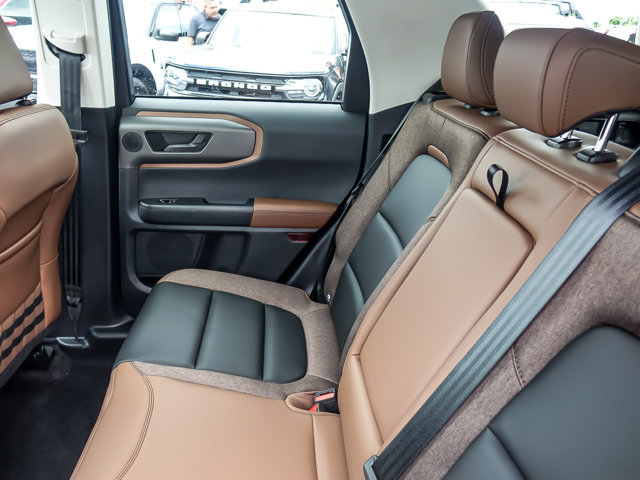 Certified 2026 Ford Bronco Sport Outer Banks w/ Outer Banks Tech Package+ AWD/4WD image 14