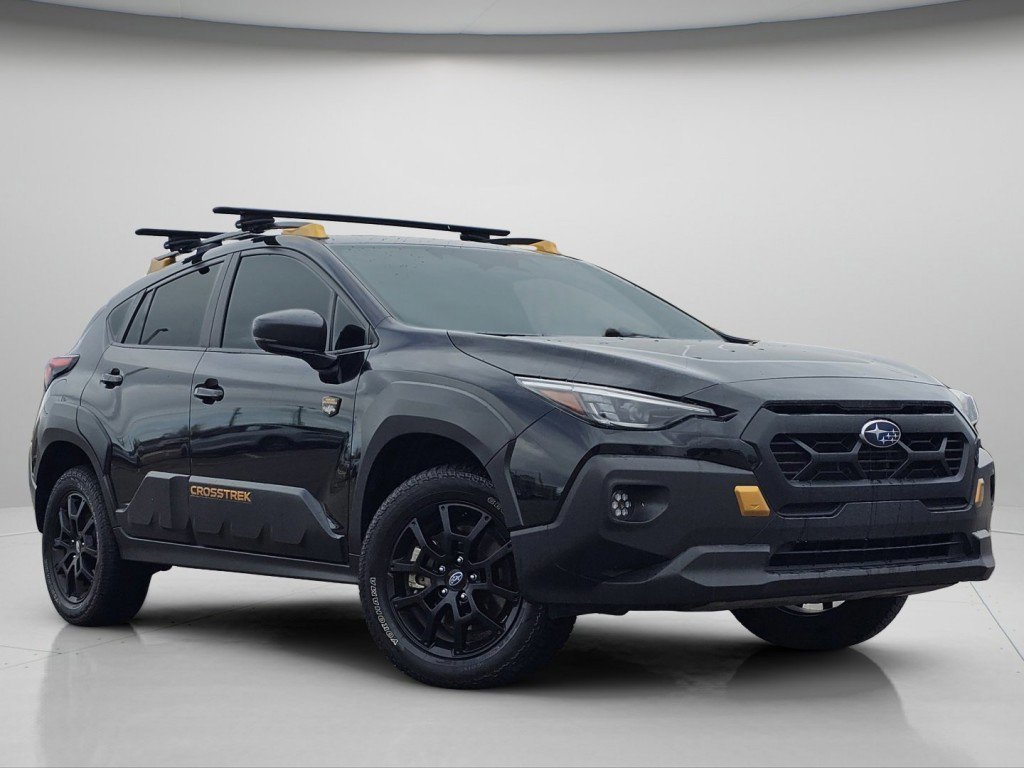 Used 2024 Subaru Crosstrek 2.5i Wilderness image 2