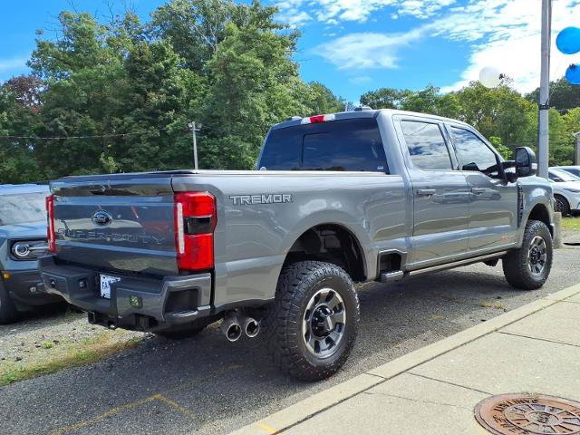 Certified 2024 Ford F250 Lariat w/ Lariat Ultimate Package AWD/4WD image 4