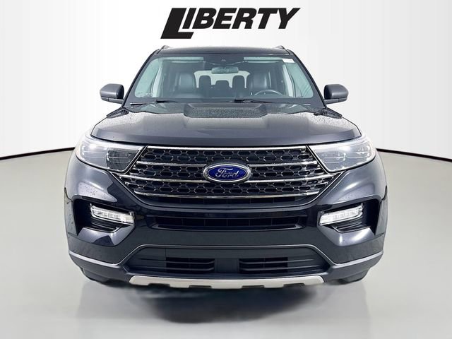 Certified 2022 Ford Explorer XLT w/ Equipment Group 202A image 2