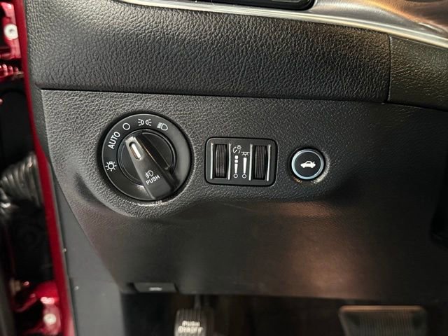 Used 2020 Dodge Challenger SXT w/ Blacktop Package RWD image 17