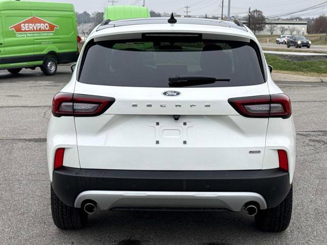 Certified 2025 Ford Escape SE image 6