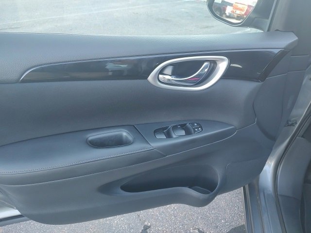 Used 2017 Nissan Sentra SV image 13