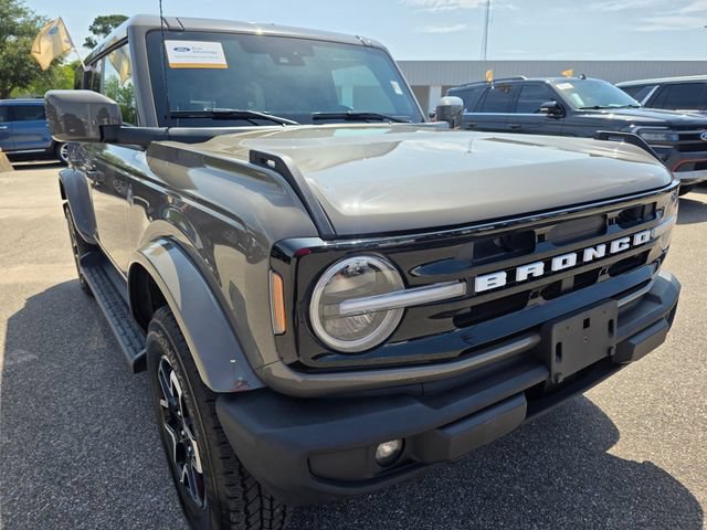 Certified 2025 Ford Bronco Outer Banks AWD/4WD image 2