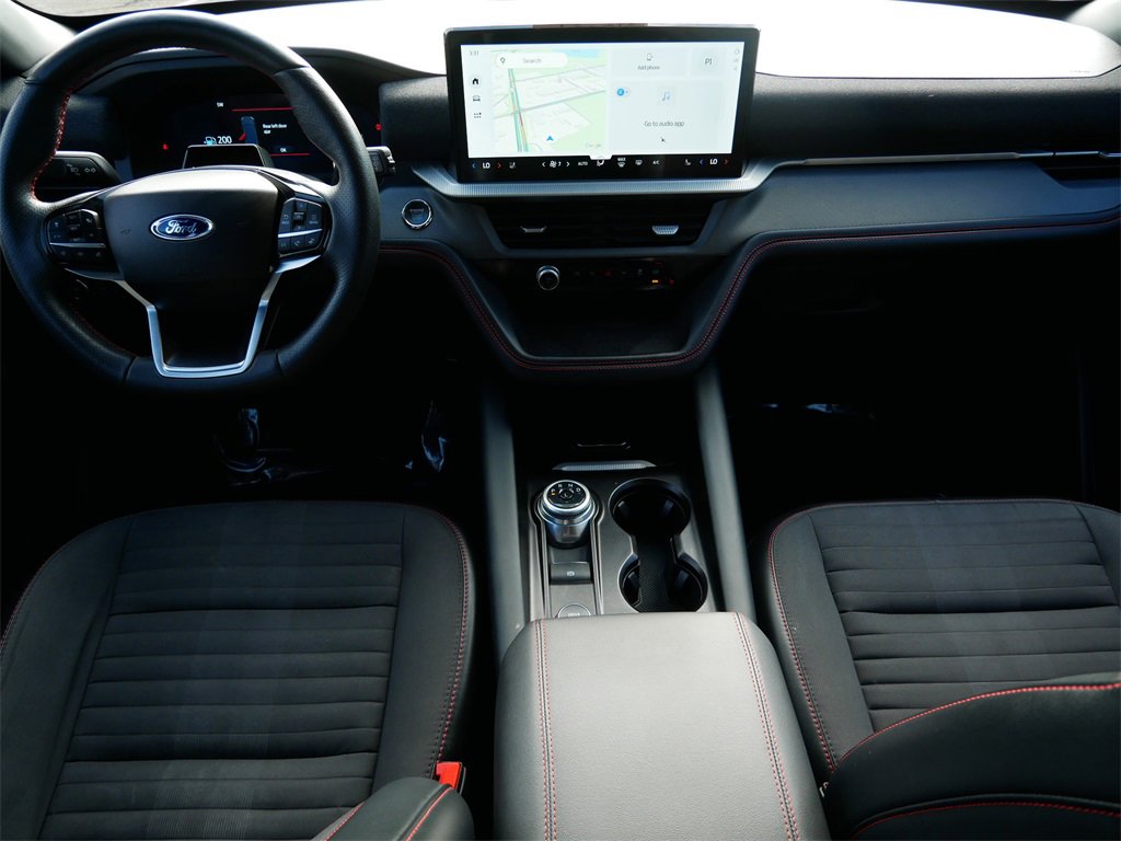 Certified 2025 Ford Explorer ST-Line w/ ST-Line Street Pack image 13
