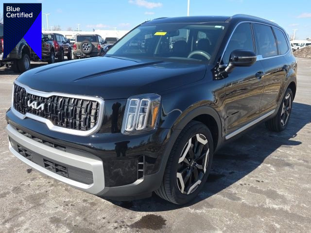 Used 2023 Kia Telluride EX w/ EX Captain's Chair Package image 1