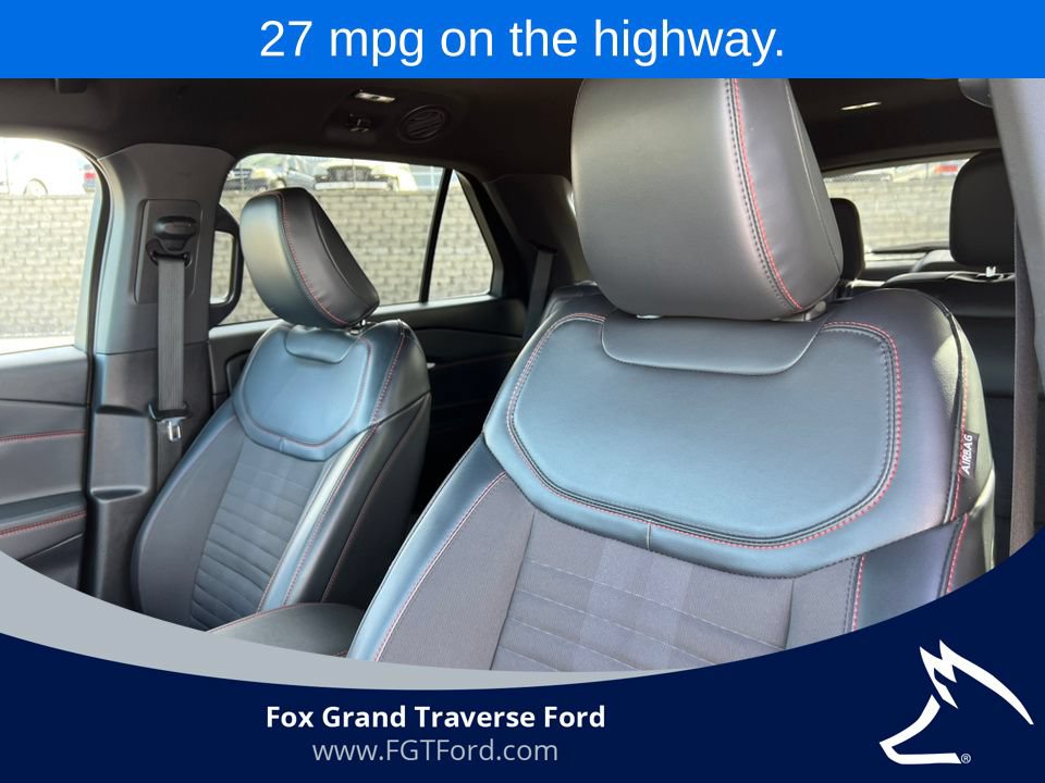 Certified 2025 Ford Explorer ST-Line AWD/4WD image 15