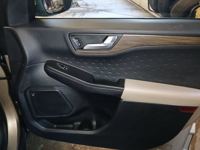 Certified 2020 Ford Escape Titanium AWD/4WD image 48