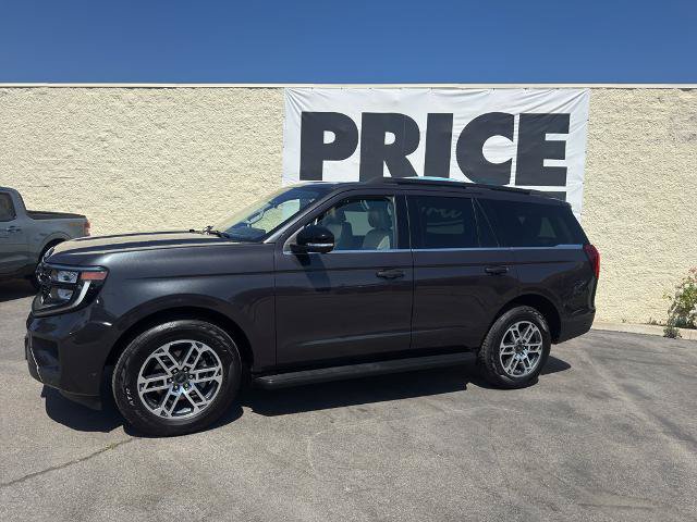 Certified 2025 Ford Expedition Active AWD/4WD image 2