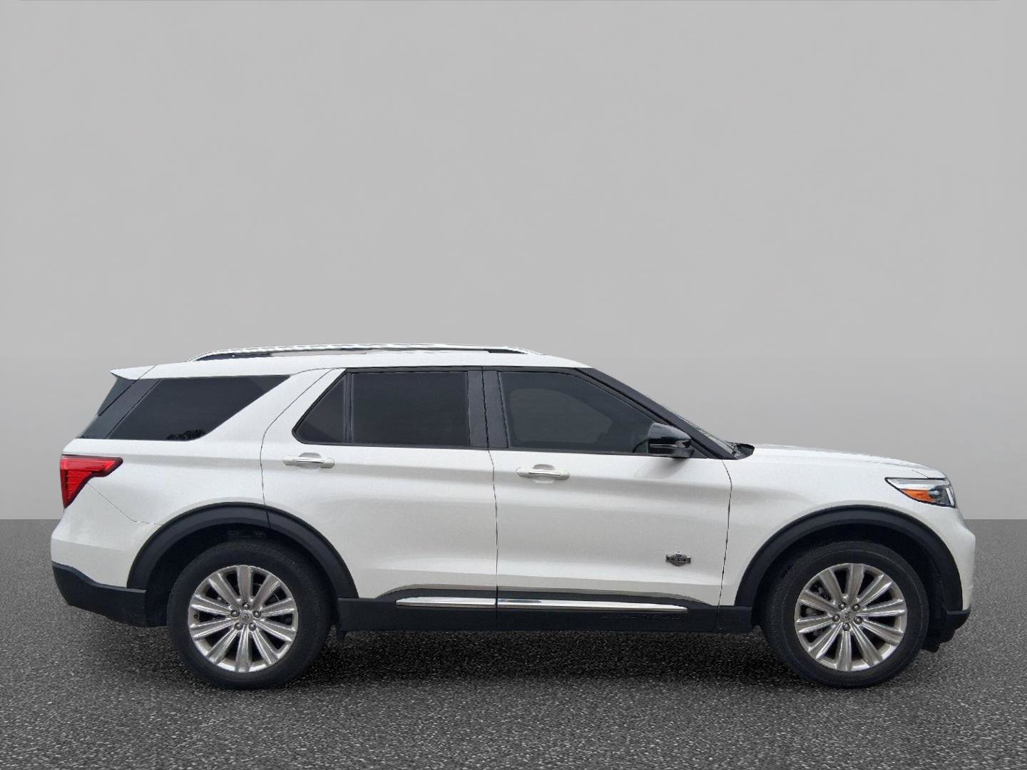 Certified 2024 Ford Explorer King Ranch w/ Technology Package RWD image 4