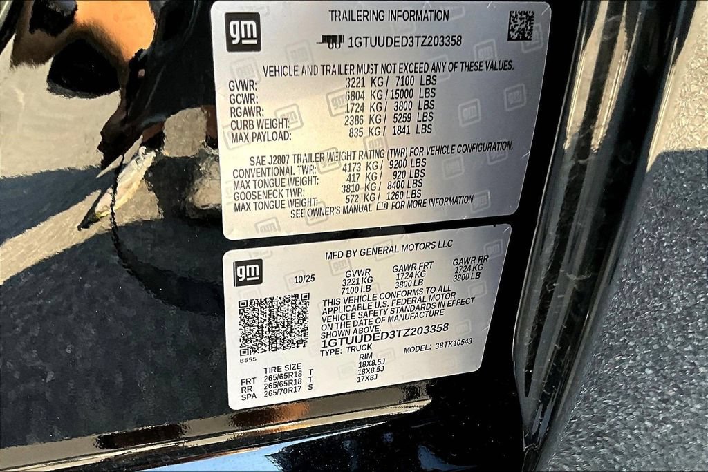 Used 2026 GMC Sierra 1500 SLT AWD/4WD image 22