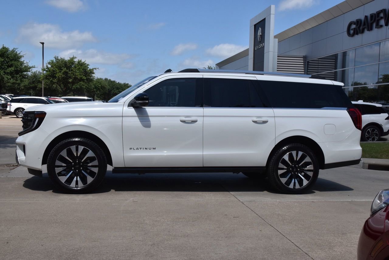 Certified 2025 Ford Expedition Max Platinum w/ Driver's Package AWD/4WD image 12