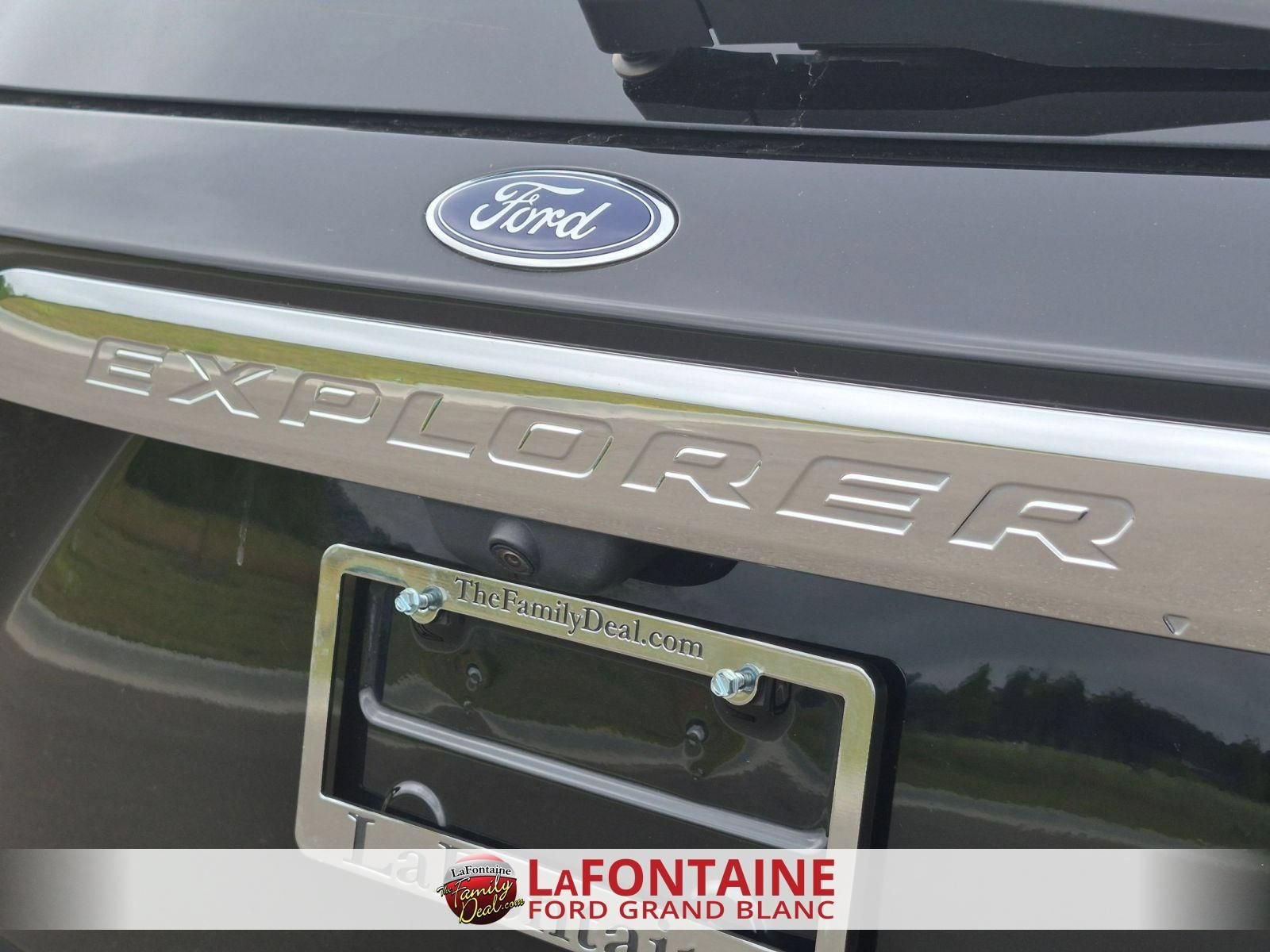 Certified 2024 Ford Explorer XLT w/ Equipment Group 202A AWD/4WD image 10