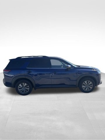 Used 2024 Nissan Pathfinder SV FWD 360° Tour