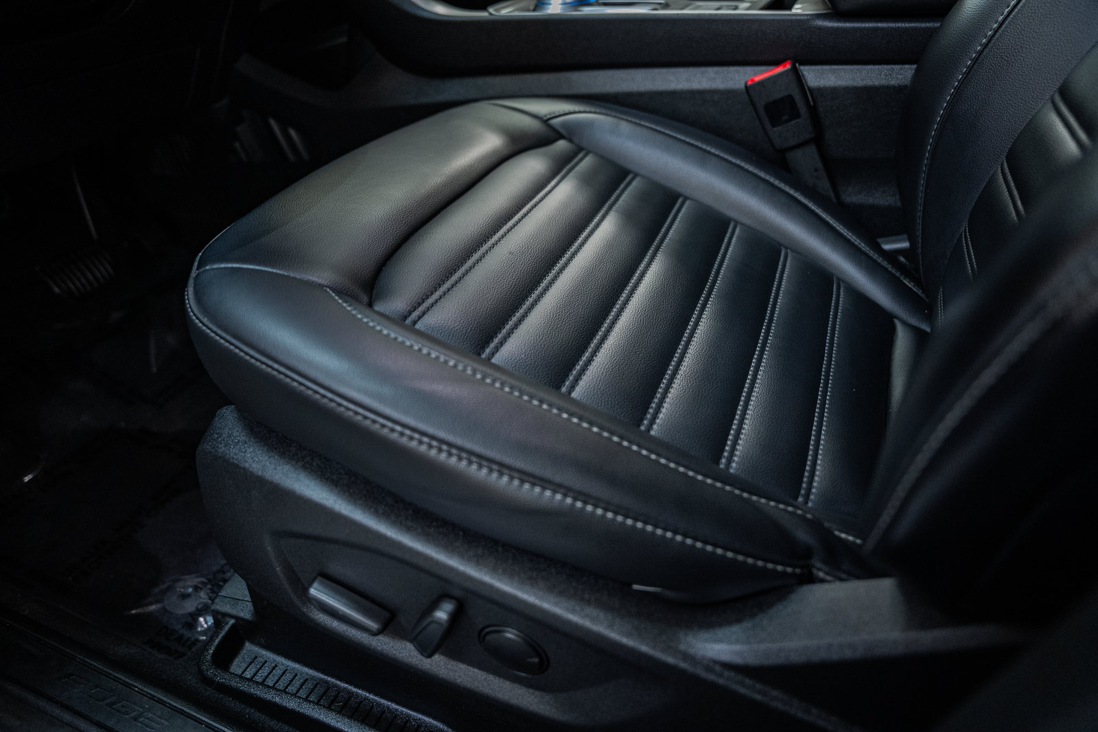 Certified 2024 Ford Edge SEL w/ Convenience Package AWD/4WD image 41
