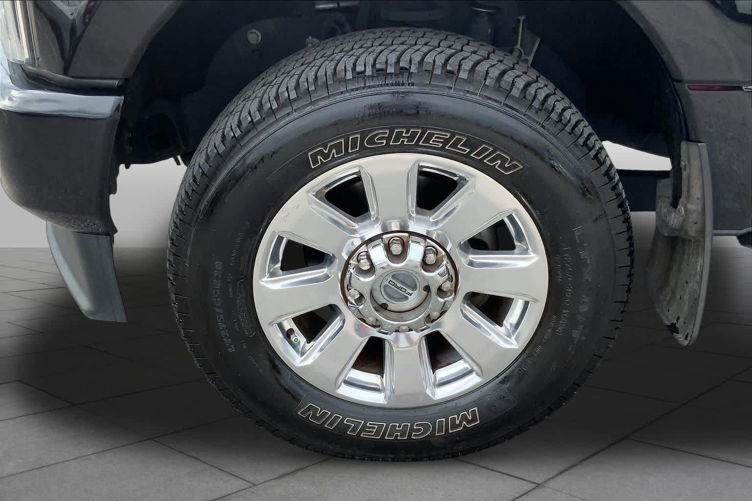 Certified 2021 Ford F350 Platinum AWD/4WD image 11
