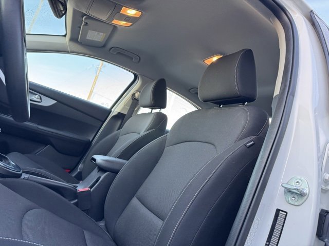 Used 2023 Kia Forte LXS w/ LXS Technology Package image 13