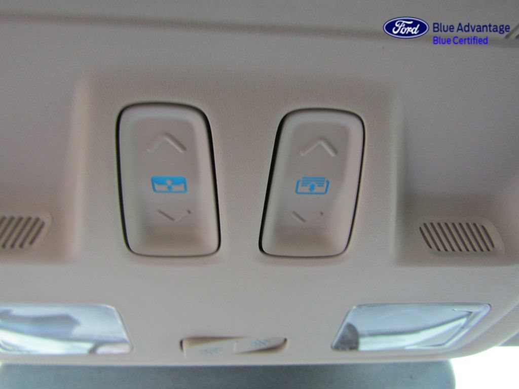 Certified 2020 Ford Escape Titanium AWD/4WD image 41