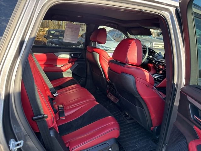 Used 2023 Acura MDX A-Spec image 11