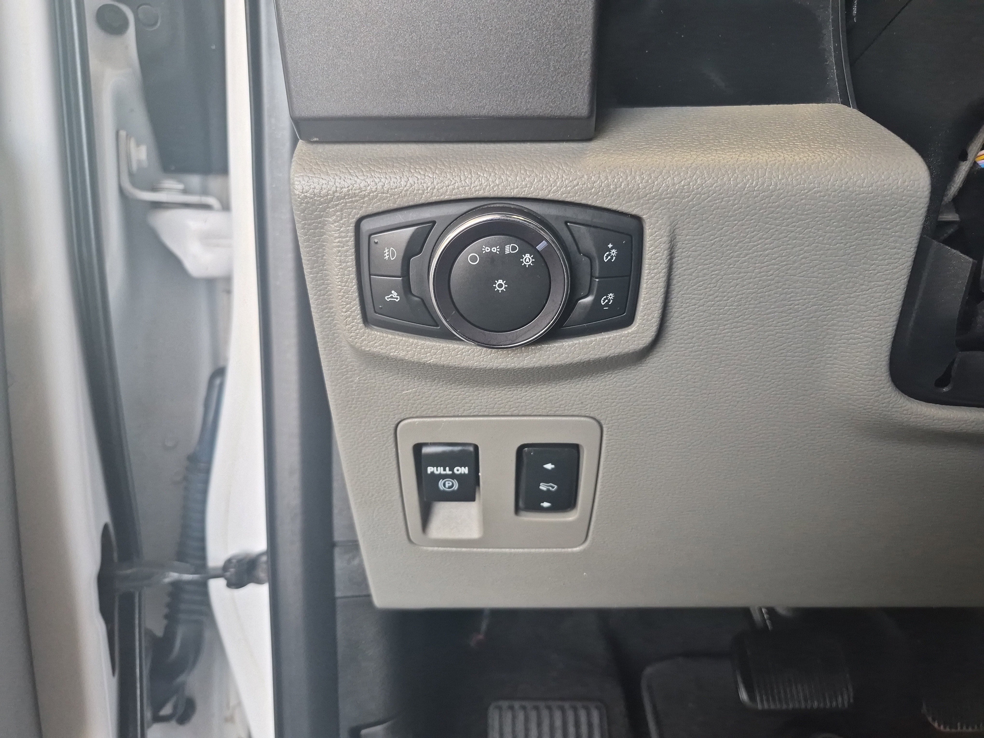 Certified 2020 Ford F150 XLT w/ Equipment Group 302A Luxury image 22