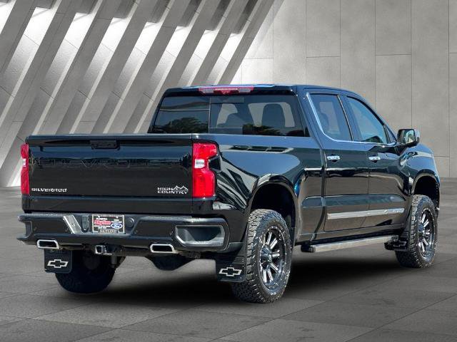 Used 2024 Chevrolet Silverado 1500 High Country w/ Technology Package AWD/4WD image 3