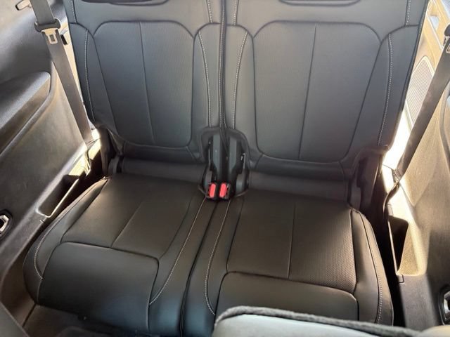 Used 2023 Jeep Grand Cherokee L Limited w/ Luxury Tech Group II AWD/4WD image 15