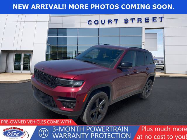 Used 2024 Jeep Grand Cherokee Altitude