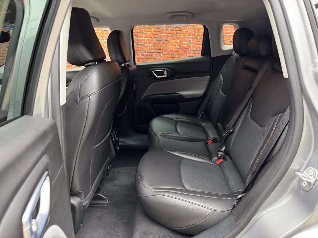 Used 2022 Jeep Compass Latitude AWD/4WD image 26