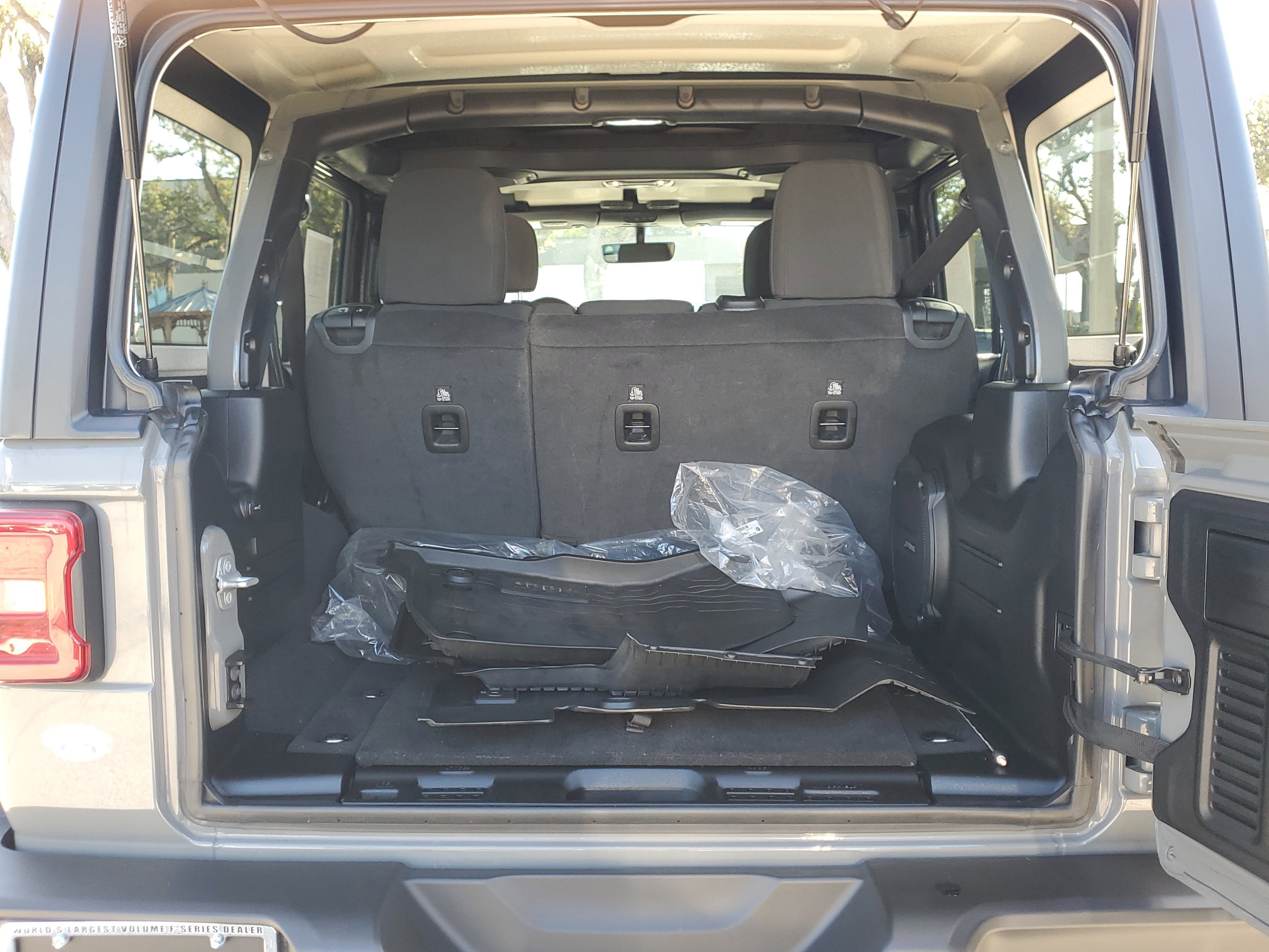 Used 2021 Jeep Wrangler Unlimited Rubicon image 10