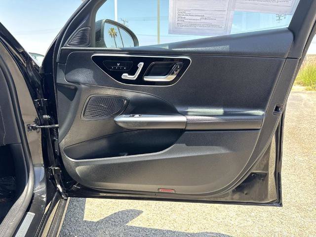 Used 2022 Mercedes-Benz C 300 Sedan image 28